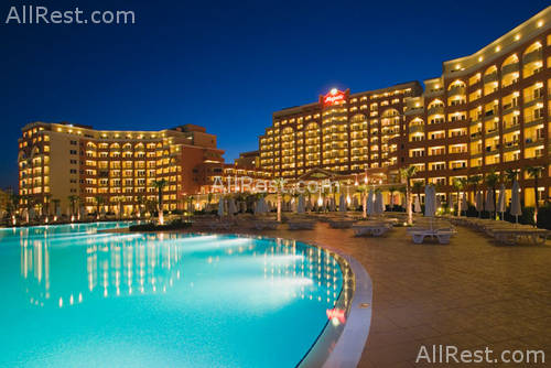 Majestic Hotel & Residence 9